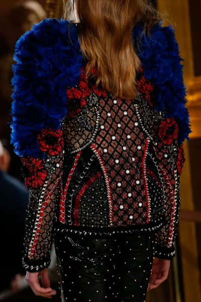 Look 106